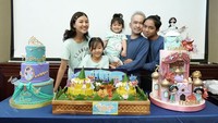 Potret harmonis keluarga kecilnya juga kerap dibagikan. INi momennya saat merayakan ulang tahun putri tercintanya. Foto: Foto: Instagram @sarwendah29