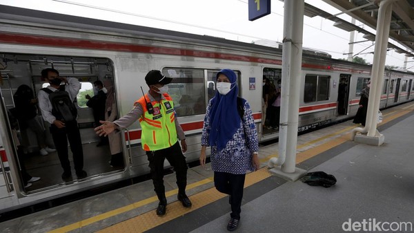 Stasiun Matraman Mulai Diuji Coba, Bagaimana Suasananya?