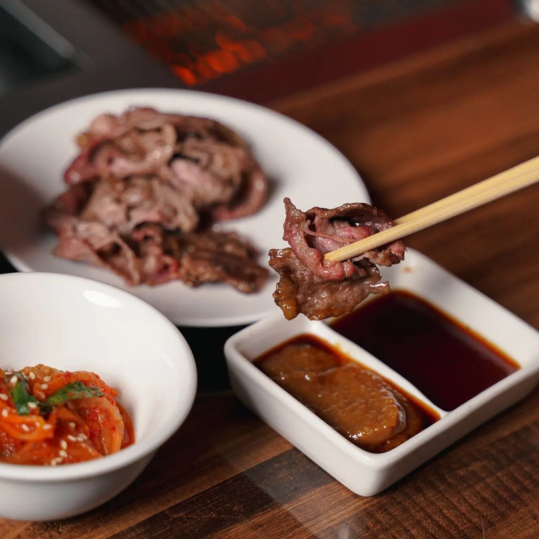 Tempat makan dekat halte TJ Sunter Kelapa Gading 2