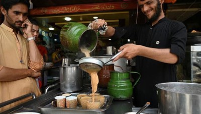 Melihat Tradisi Minum Teh di Pakistan, Enaknya Bikin Devisa Menipis