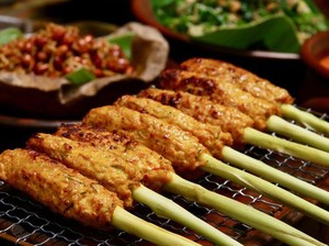 25 Makanan Khas Bali yang Enak dan Wajib Dicoba Saat Berlibur