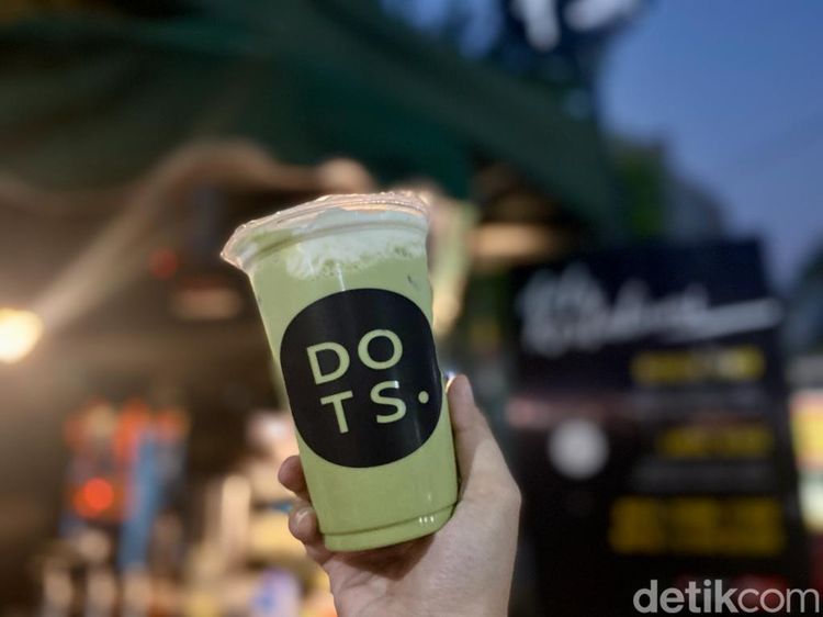 Dots Green Tea, Minuman Kekinian yang jadi Favorit di Karawang
