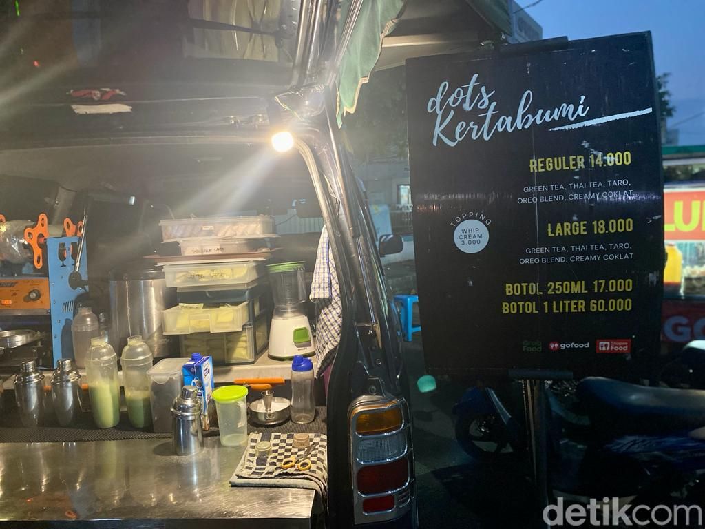 Green Tea di Kafe Karawang Ini Lebih Enak dari Buatan Kafe, Benarkah?