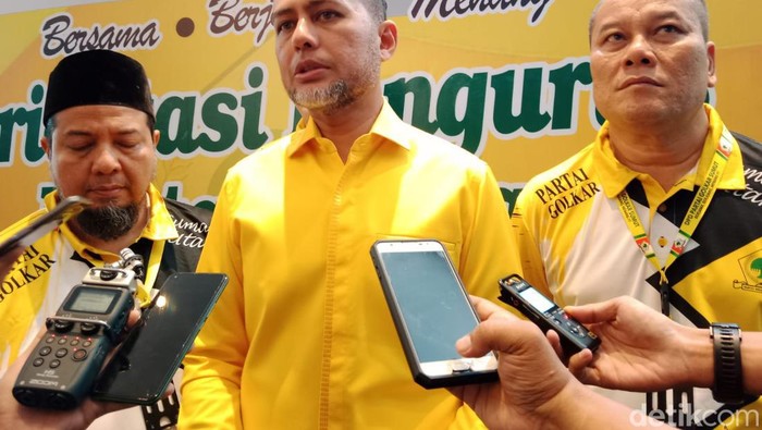 Ijeck saat memberikan keterangan kepada wartawan di Medan. (Arfah/detikSumut)