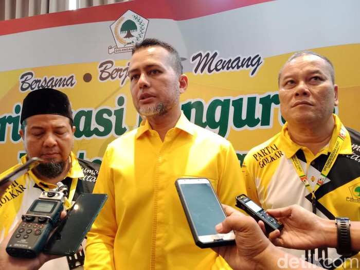 Ijeck saat memberikan keterangan kepada wartawan di Medan. (Arfah/detikSumut)