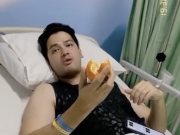 Kevin Hillers Sering Bagikan Video Kocak Saat Makan, Intip Potretnya!