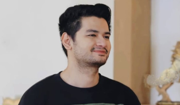 Kevin Hillers Sering Bagikan Video Kocak Saat Makan, Intip Potretnya! Kevin Hillers Sering Bagikan Video Kocak Saat Makan, Intip Potretnya!