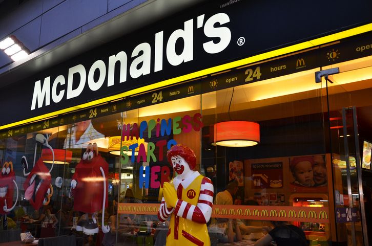 Kacau! Pria Kirim McD untuk Lamar Kekasih, Pesanannya Salah Alamat