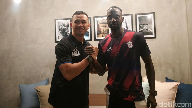 Makan Konate resmi bergabung ke RANS Nusantara, Jumat 17 Juni 2022.