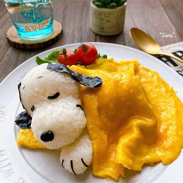 Makanan dibuat seperti karakter kartun Makanan Dibuat Seperti Karakter Kartun Snoopy dan Charlie Brown