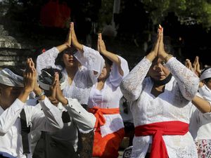 Watak Kelahiran Sukra Umanis Ukir Menurut Kalender Bali