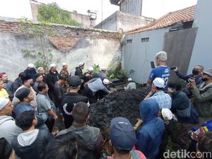 Pilu Keluarga Ceritakan Kondisi Bobotoh yang Tewas di GBLA