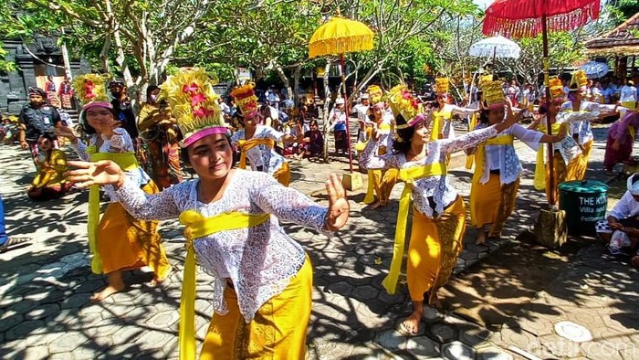 Perayaan Hari Raya Kuningan di Banyuwangi