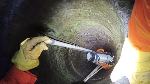 Proses evakuasi korban Acep Tendi pengidap epilepsi yang tercebur sumur, Jumat (17/6/2022).