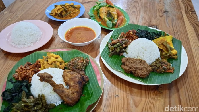 RM Minang Bersaudara Lamak Bana! Gulai Ikan Kakap dan Rendang Empuk di Dekat Halte Pasar Muara Karang