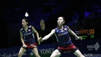 Namun, Matsuyama/Shida menunjukan konsistensi yang sedikit lebih baik. Paşangan ranking 6 dunia itu merebut game pertama 21-15.