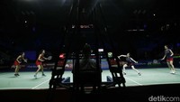 Pemain ganda putri Jepang Nami Matsuyama/Chiharu Shida berhadapan dennen ganda putri Thailand Jongkolphan Kititharakul/Rawinda Prajongjai dalam babak semifinal Indonesia Open 2022, Jakarta, Sabtu (18/6/2022).
