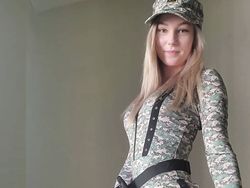 Lisa, Gamer Bule Jelita yang Cinta Banget Pada Suami Korea