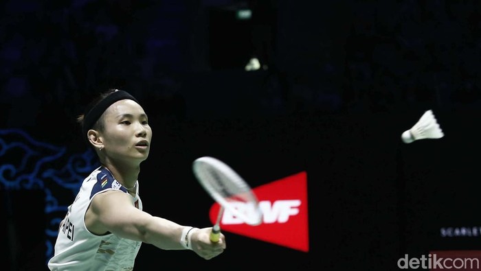 Tai Tzu Ying ke Final Usai Kalahkan Wakil China Tunggal putri Taiwan, Tai Tzu Ying melaju ke final Indonesia Open 2022. Di semifinal, Tai Tzu Ying menumbangkan Chen Yufei dari China.