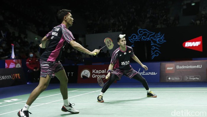 Terima Kasih Fajar/Rian Fajar/Rian sebagai satu-satunya wakil tersisa di Indonesia Open 2022 gagal ke semifinal. Meski begitu, kerja kerasnya patut diapresiasi.