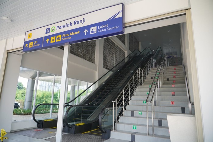 Wajah terbaru Stasiun Pondok Ranji Wajah terbaru Stasiun Pondok Ranji