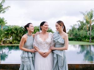 Cantiknya Cathy Sharon dan Julie Estelle Jadi Bridesmaid di Pernikahan Adik