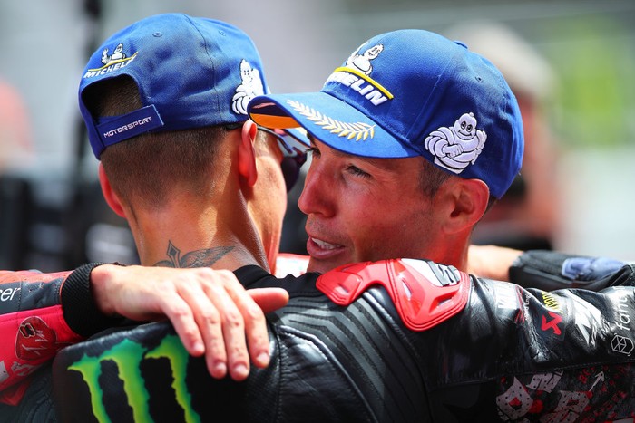 BARCELONA, SPAIN - JUNE 04: Fabio Quartararo of France and Monster Energy Yamaha MotoGP and Aleix Espargaro of Spain and Aprilia Racing  at Circuit de Barcelona-Catalunya on June 04, 2022 in Barcelona, Spain. (Photo by Eric Alonso/Getty Images)