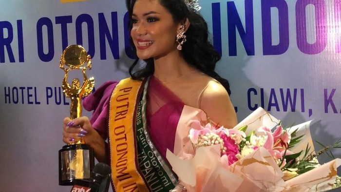 Gresita Fenny Yohana Siahaan asal Taput menjadi pemenang Putri Otonomi Daerah (POI) 2022. Dokumen Pemkab Taput