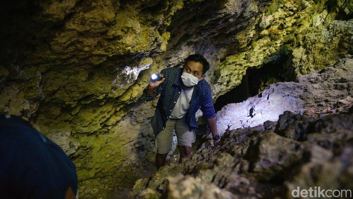 Gua Miring di Pangandaran