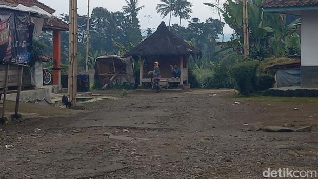 Kampung Adat Banceuy di Subang.