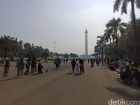 Monas Buka Lagi, Pengunjung Kembali Ramai