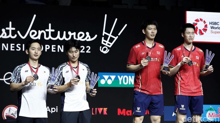 Liu Yu Chen/Ou Xuan Yi meraih gelar juara ganda putra Indonesia Open 2022. Liu/Ou menang dua gim langsung atas Choi Sol Gyu/Kim Won Ho.