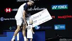 Lihat Lagi Gaya Vega, Putri Axelsen yang Bikin Gemas Suporter Istora