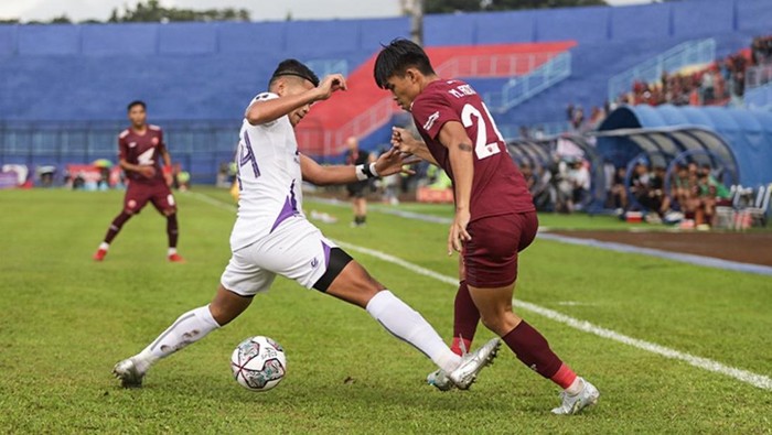 PSM Vs Persik.
