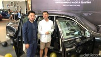 Mobil Rolls Royce tipe Phantom tahun 2022 itu baru sampai setelah 6 bulan menunggu. (Foto: asep syaifullah)