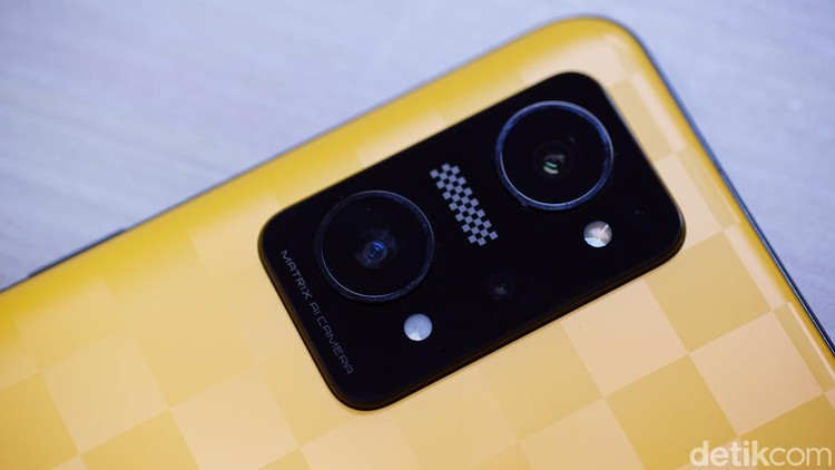 Realme GT Neo 3T