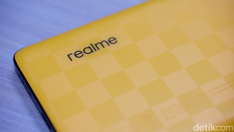 Realme GT Neo 3T Realme GT Neo 3T