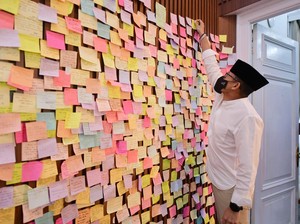 Takziah ke Rumah Ridwan Kamil, Sandiaga Uno Tuliskan Doa untuk Eril
