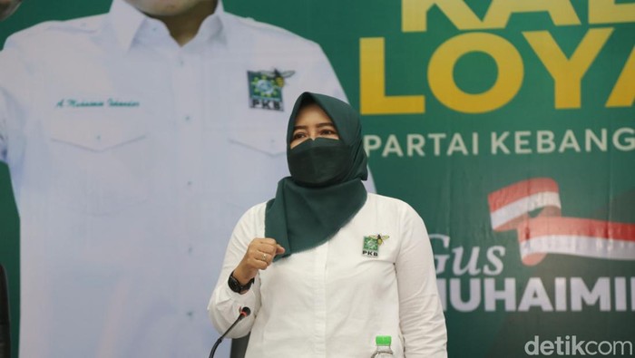Sekretaris PKB Jatim, Anik Maslachah