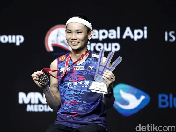 Semringahnya Tai Tzu Ying Juara Tunggal Putri Indonesia Open 2022