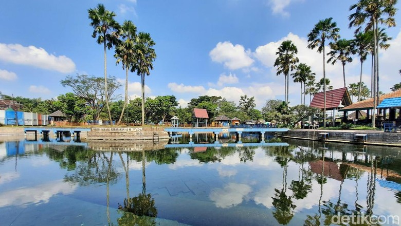 Taman Wisata Air Wendit di Malang
