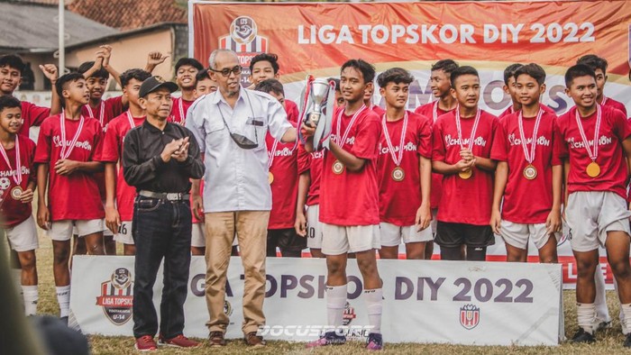 Tim sepakbola rintisan Kelas Khusus Olahraga (KKO) SMPN 2 Kecamatan Nguntoronadi Wonogiri.