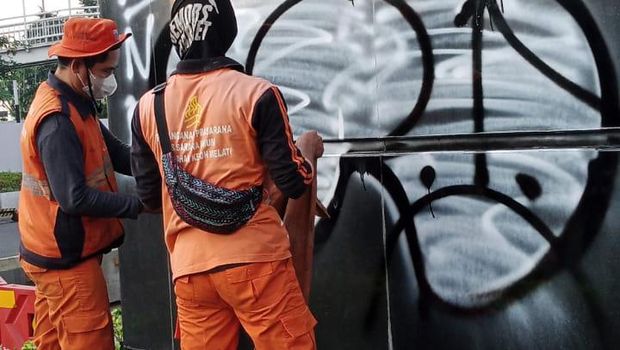 Vandalisme Patung Sudirman di Jakarta (Tiara Aliya/detikcom)
