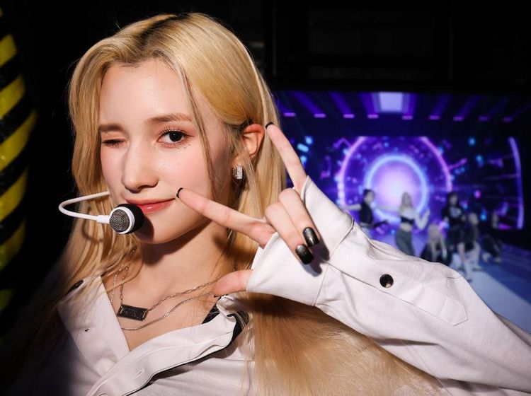 Aduh Cantiknya Huening Bahiyyih!