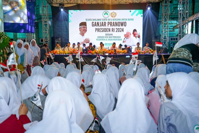 2.500 Santri di Malang Doakan Ganjar Jadi Presiden