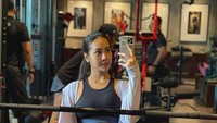 Gym adalah salah satu olahraga yang sering dilakukan Anya Geraldine. Foto: Instagram Anya Geraldine