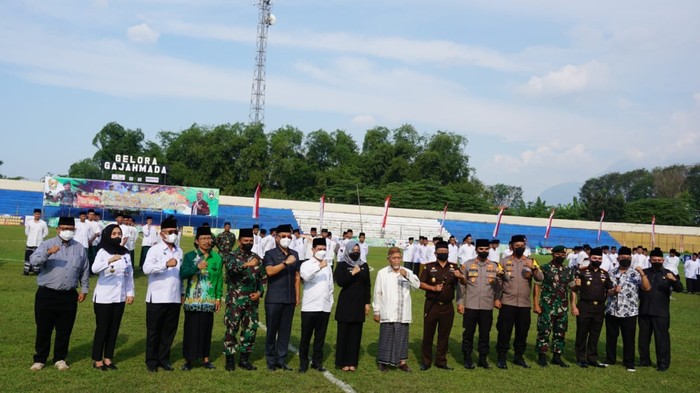 Bupati Mojokerto Buka Liga Santri PSSI Piala KSAD 2022