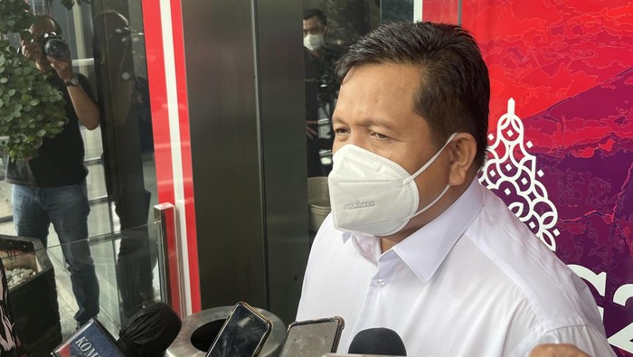 Bupati Muna La Ode Muhammad Rusman Emba