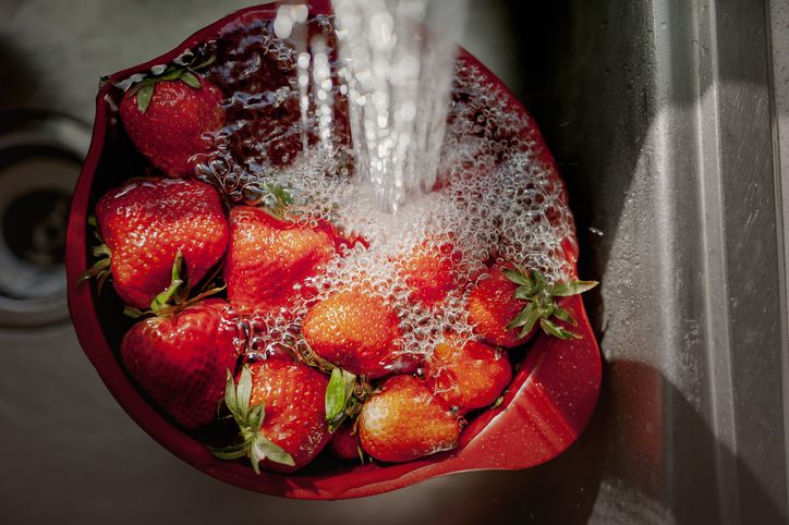 Cara simpan strawberry agar lebih awet dan tetap segar