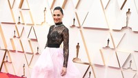 Gal Gadot makin dikenal setelah tampil di film Fast and Furious. Foto: WireImage/Steve Granitz